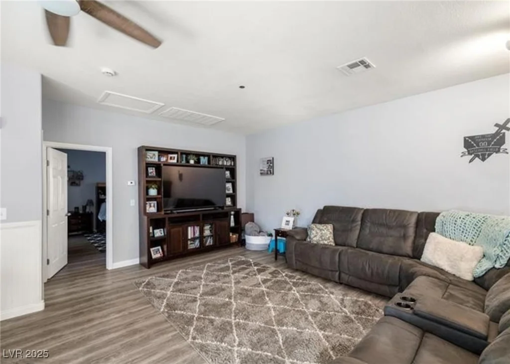 5940 Palmilla, North Las Vegas, NV 89031