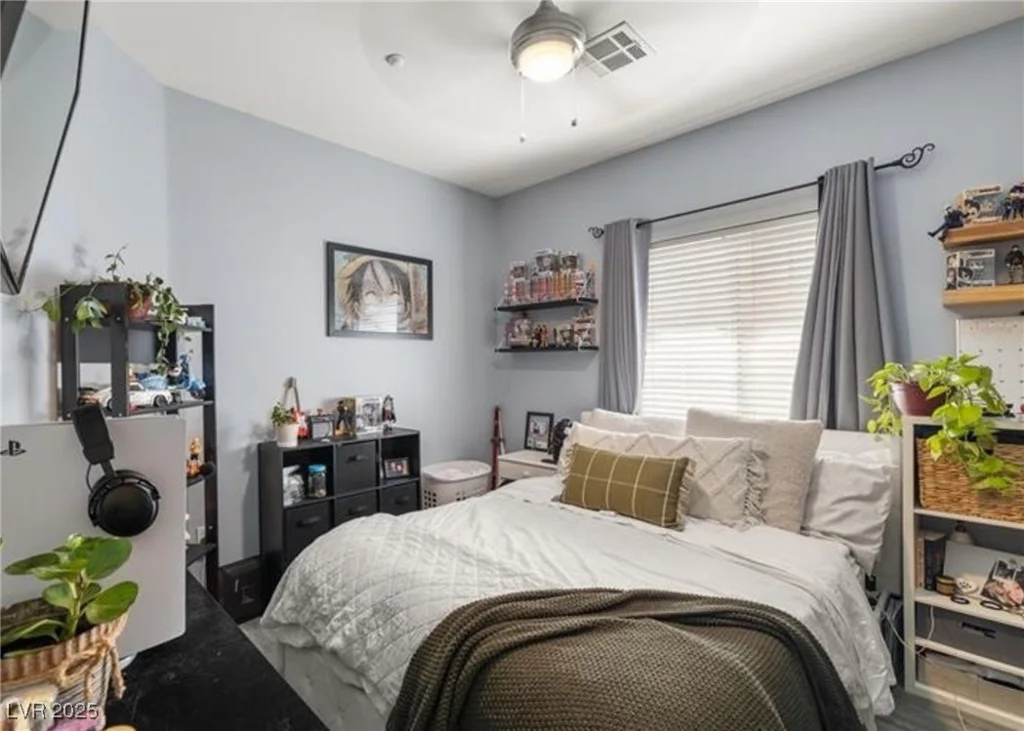 5940 Palmilla, North Las Vegas, NV 89031