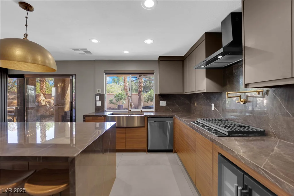 2320 Sunrise Meadows, Las Vegas, NV 89134