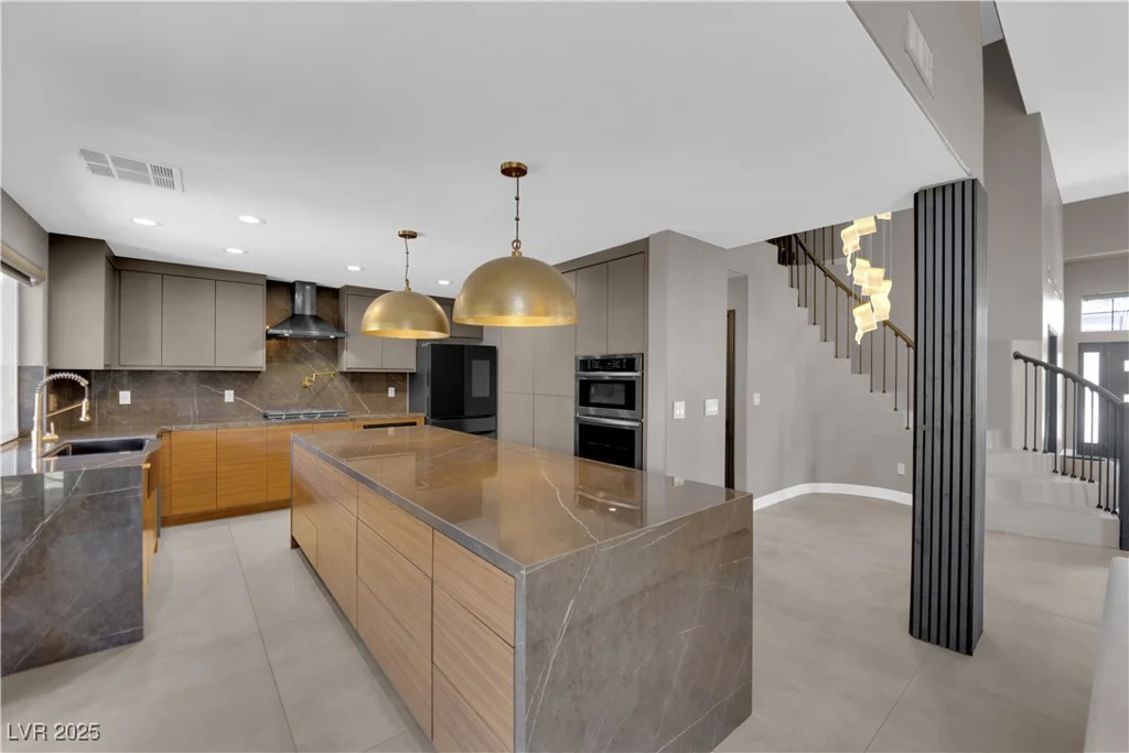 2320 Sunrise Meadows, Las Vegas, NV 89134