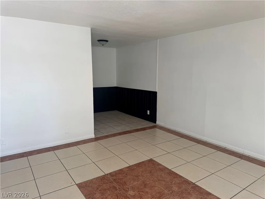 3724 Berg, North Las Vegas, NV 89030