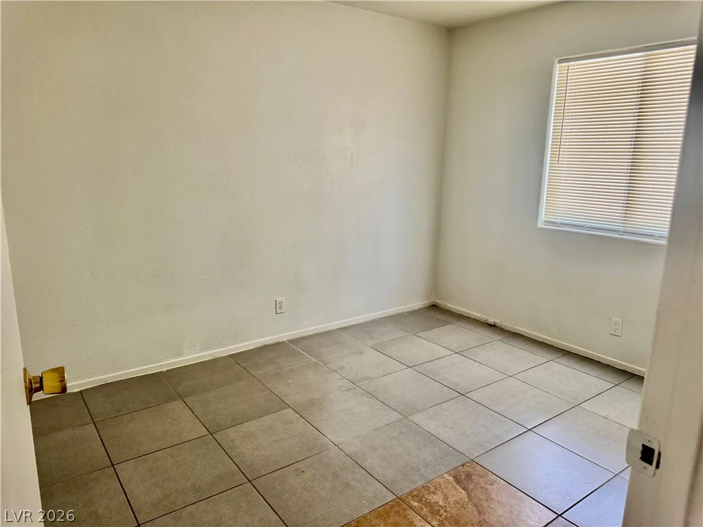 3724 Berg, North Las Vegas, NV 89030