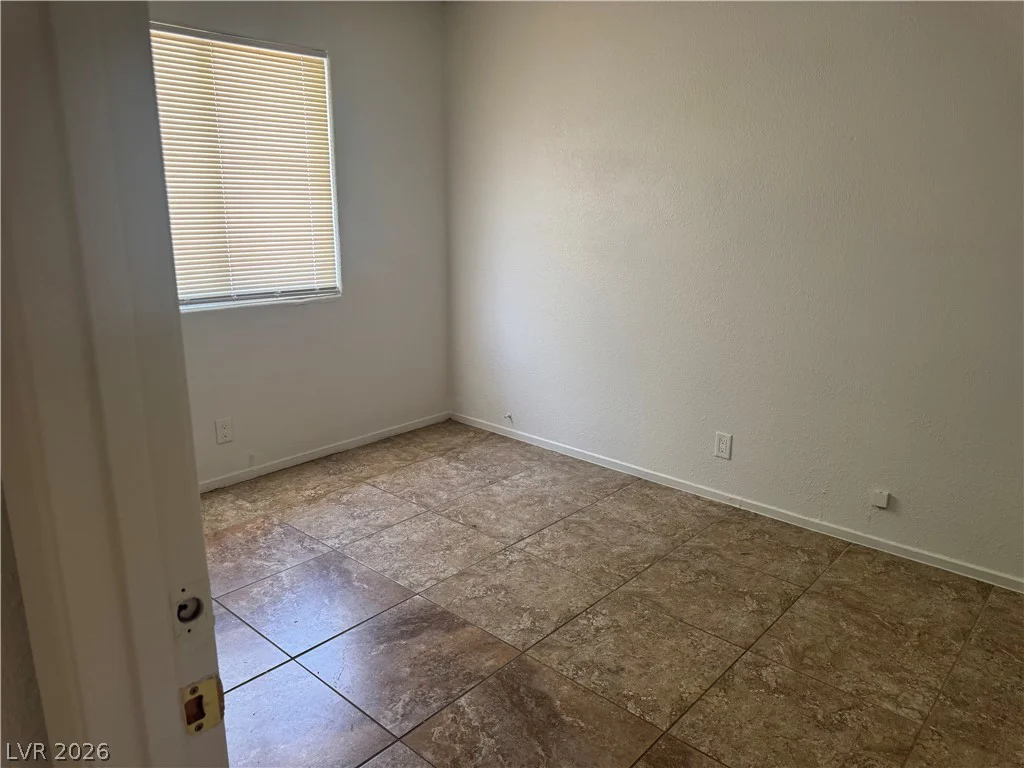 3724 Berg, North Las Vegas, NV 89030