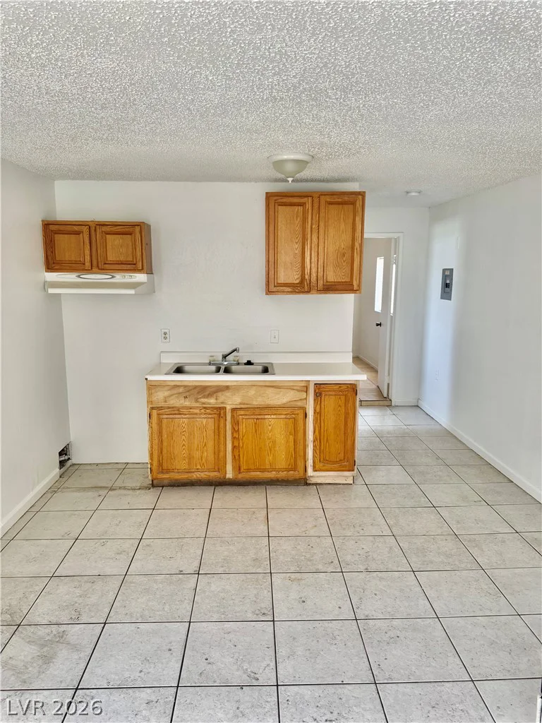 3724 Berg, North Las Vegas, NV 89030