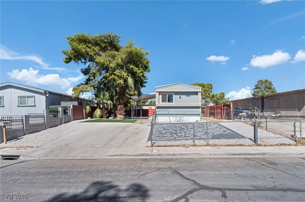3220 Orr, North Las Vegas, NV 89030