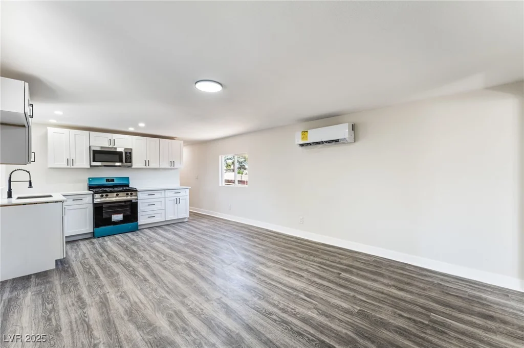 3220 Orr, North Las Vegas, NV 89030
