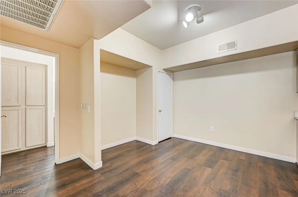 2615 Gary, Las Vegas, NV 89123