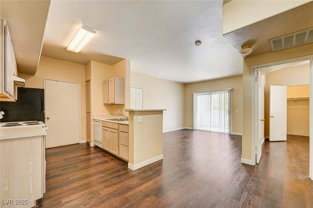 2615 Gary, Las Vegas, NV 89123
