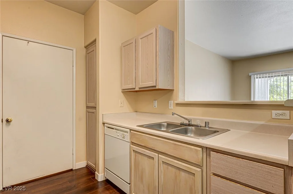 2615 Gary, Las Vegas, NV 89123