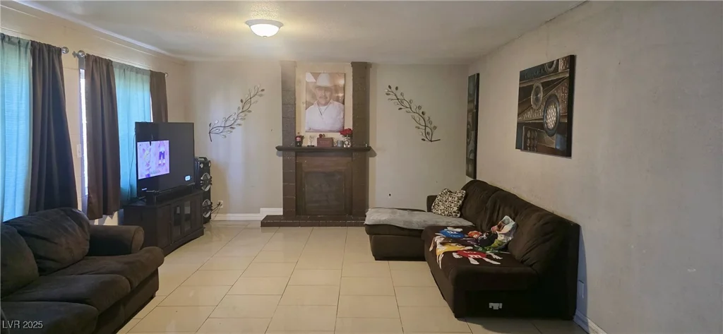 1304 Melissa, Las Vegas, NV 89101