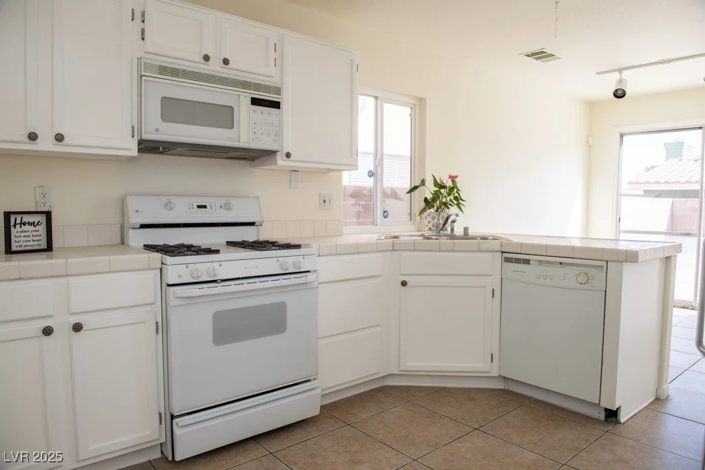 6984 Wineberry, Las Vegas, NV 89119
