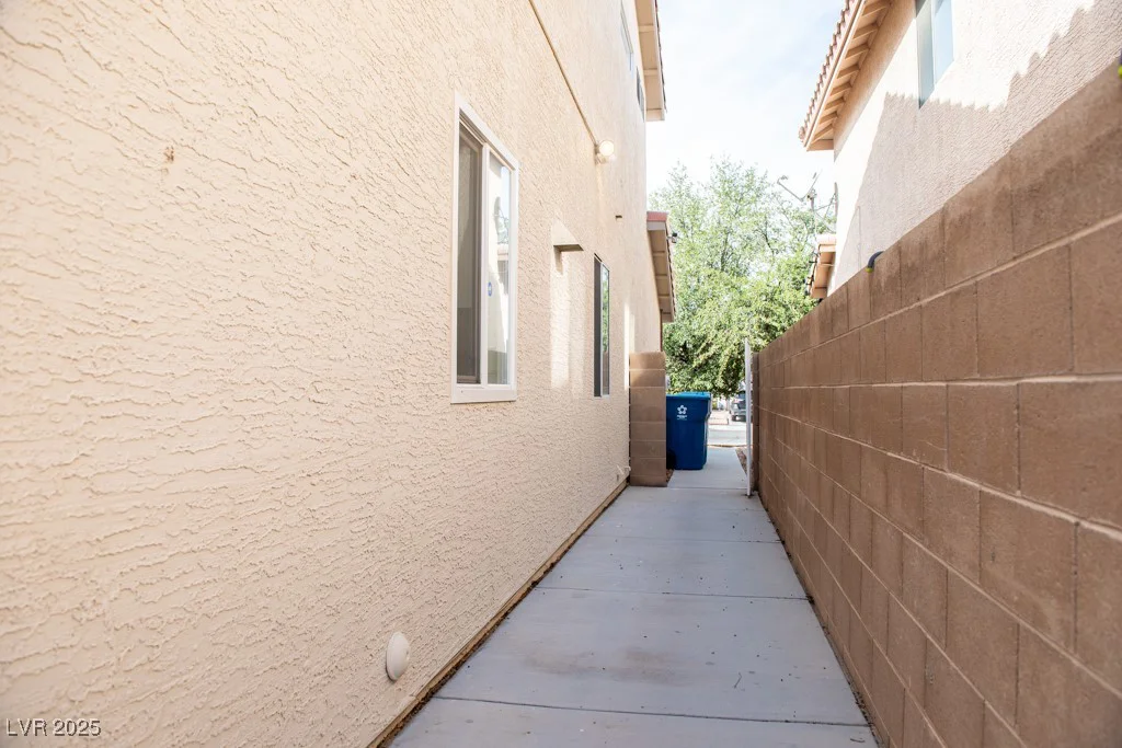 6984 Wineberry, Las Vegas, NV 89119