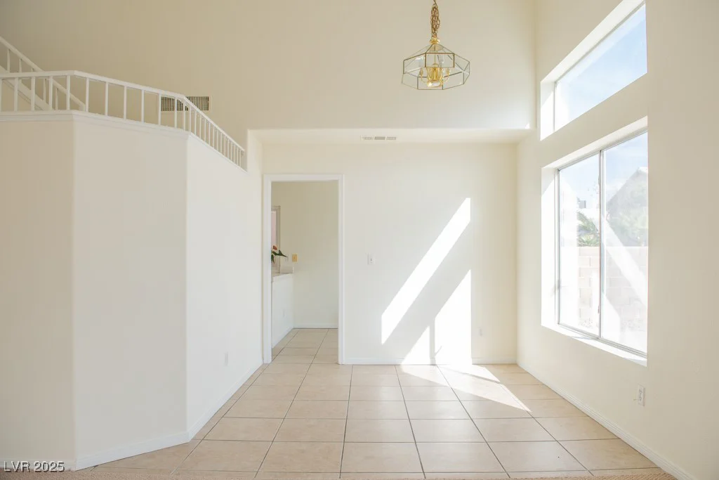 6984 Wineberry, Las Vegas, NV 89119