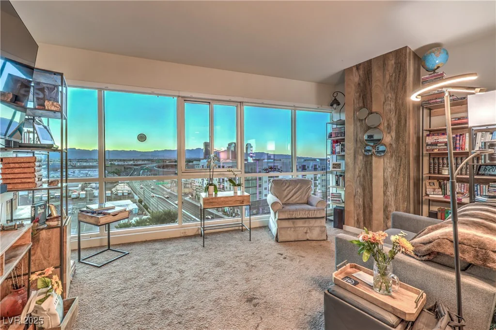 4525 Dean Martin, Las Vegas, NV 89103