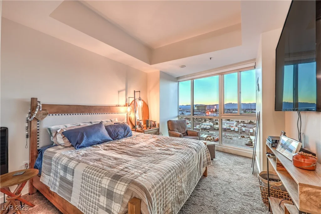 4525 Dean Martin, Las Vegas, NV 89103