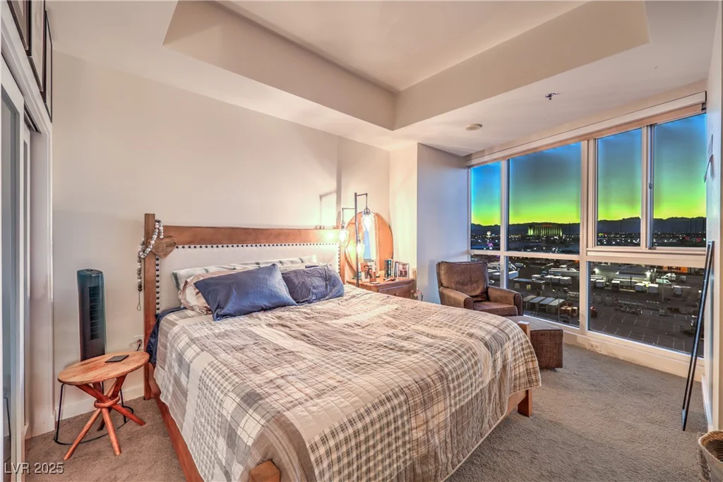 4525 Dean Martin, Las Vegas, NV 89103