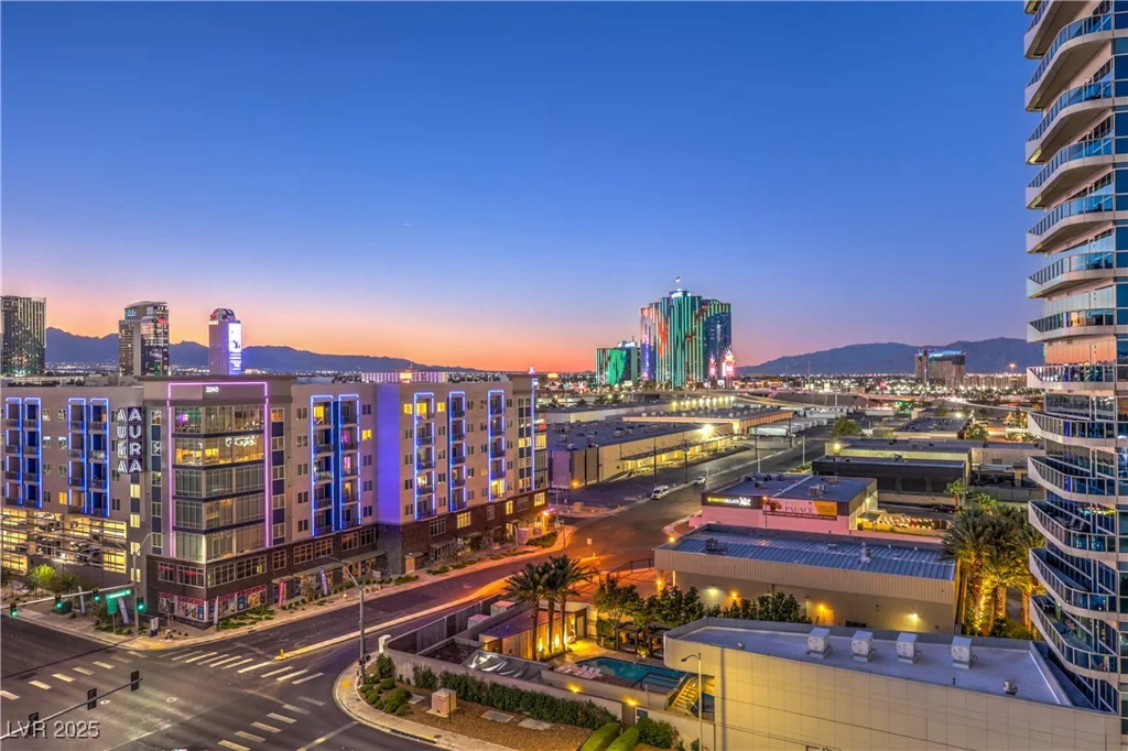 4525 Dean Martin, Las Vegas, NV 89103