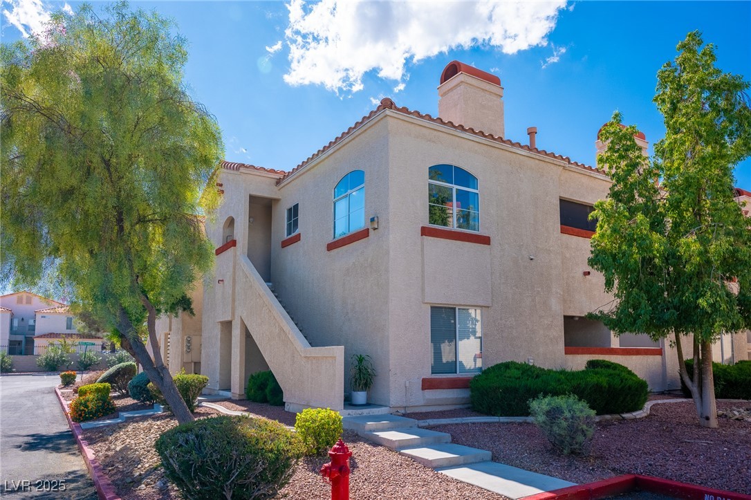 8400 White Eagle, Las Vegas, NV 89145
