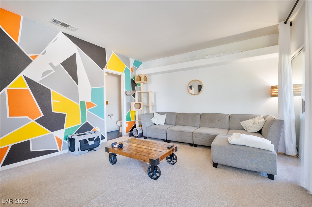 8400 White Eagle, Las Vegas, NV 89145