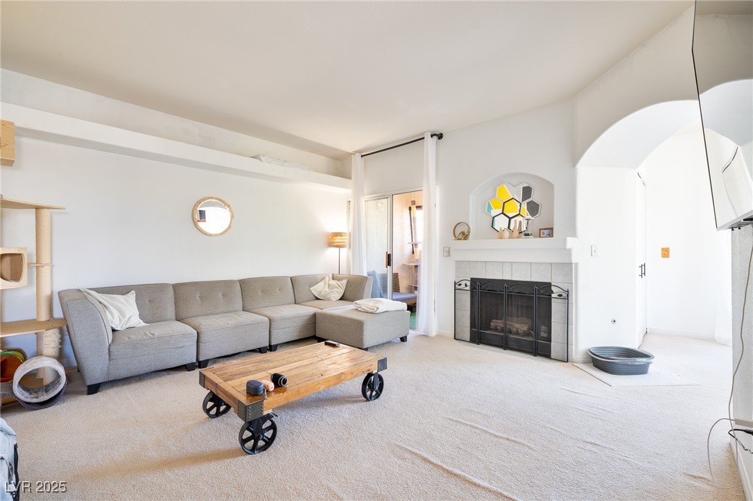 8400 White Eagle, Las Vegas, NV 89145