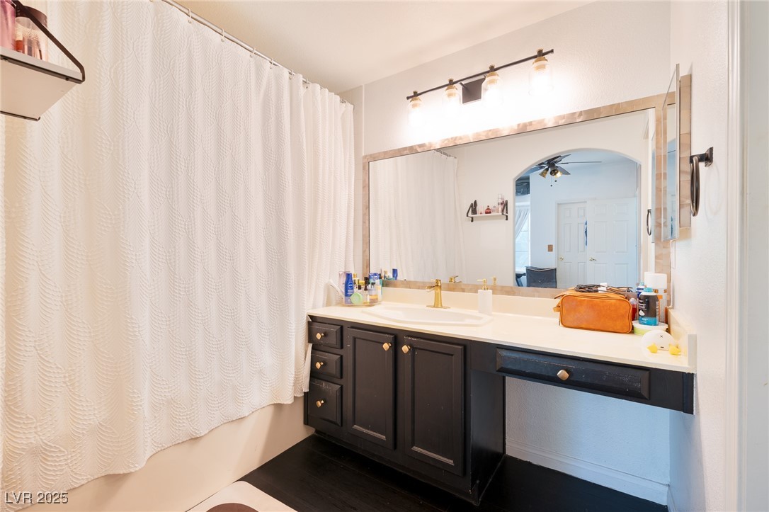 8400 White Eagle, Las Vegas, NV 89145