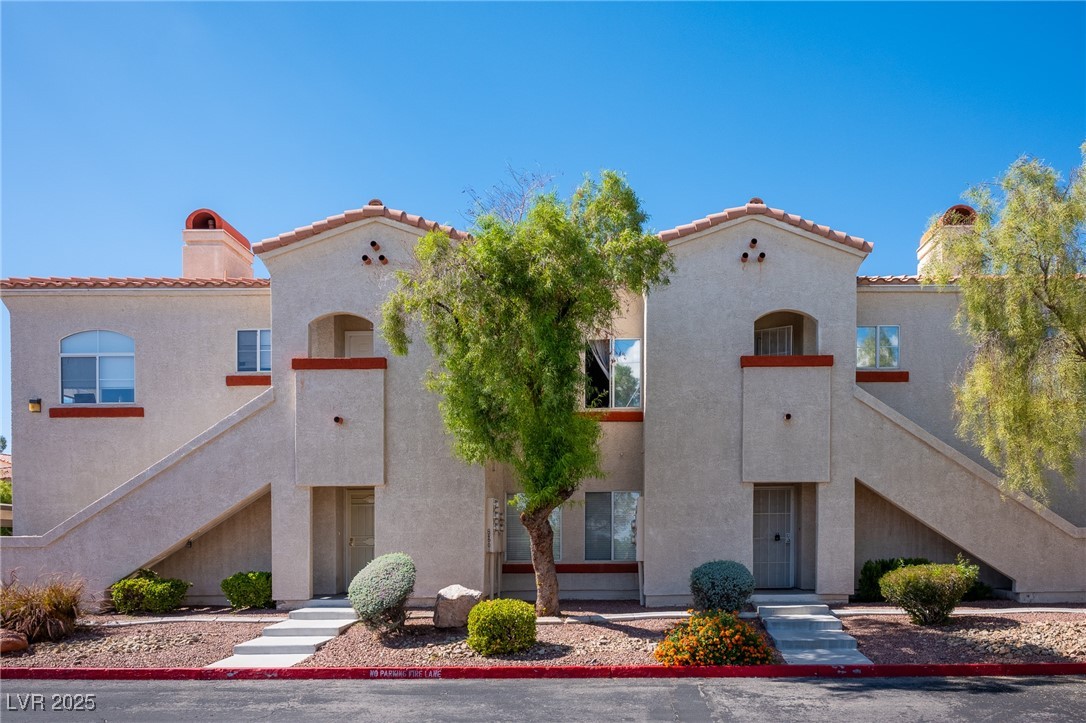 8400 White Eagle, Las Vegas, NV 89145