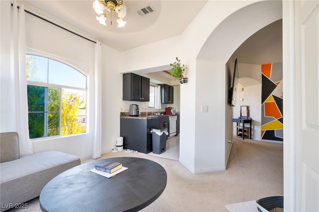 8400 White Eagle, Las Vegas, NV 89145