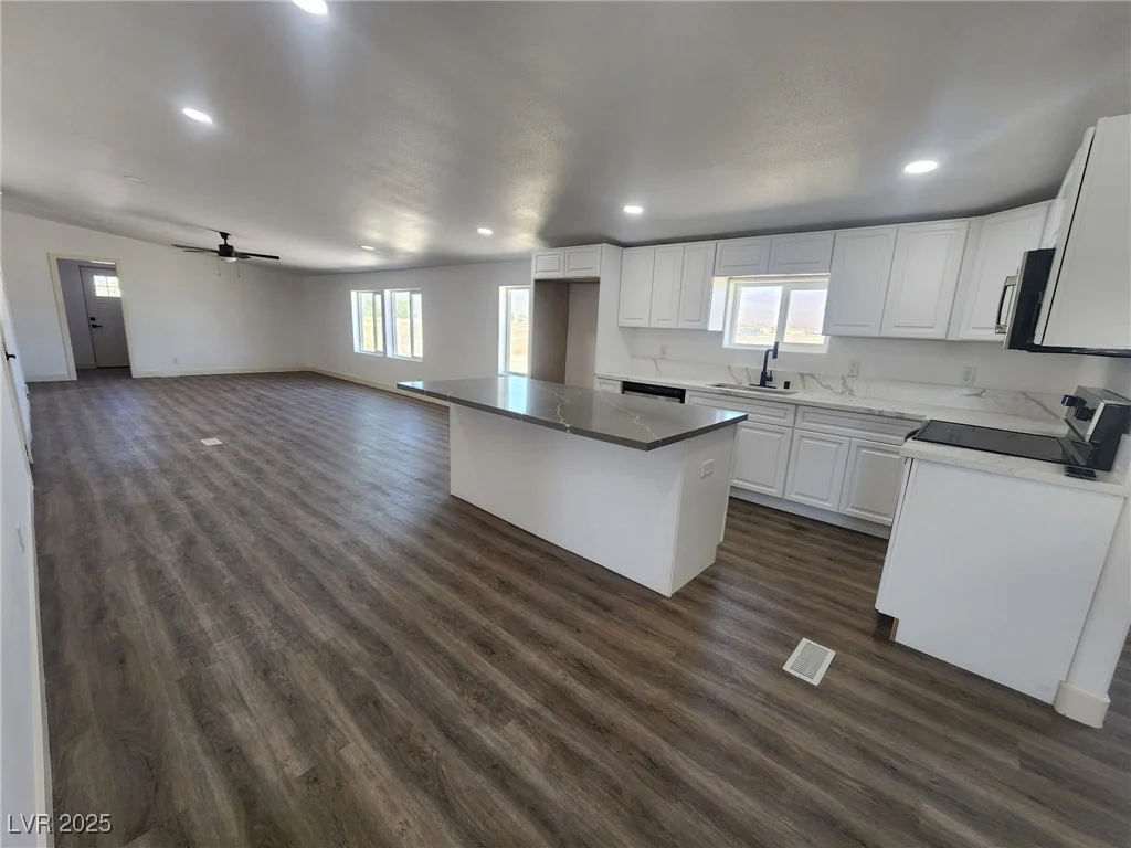 5121 Linda, Pahrump, NV 89060