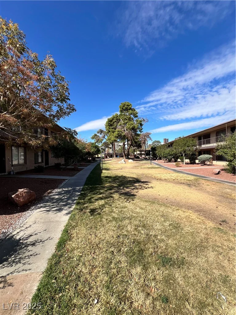 3720 Royal Crest, Las Vegas, NV 89119