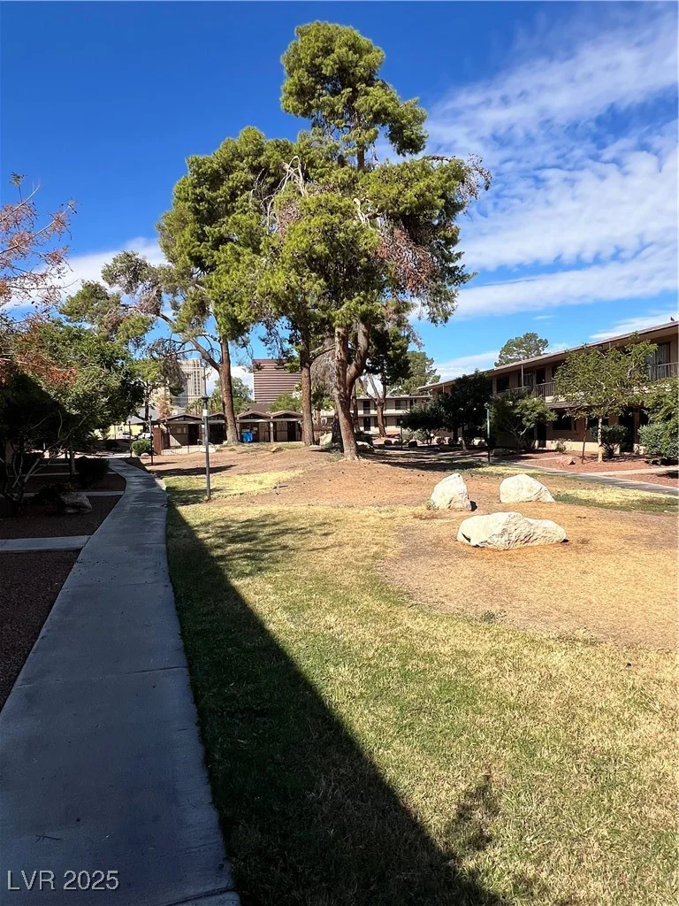 3720 Royal Crest, Las Vegas, NV 89119