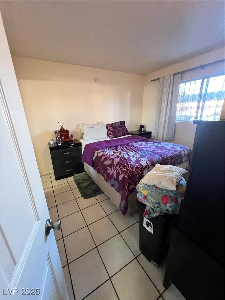 3720 Royal Crest, Las Vegas, NV 89119
