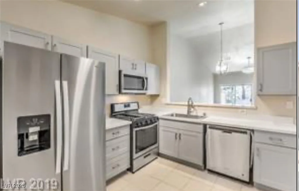 390 Rosado Springs, Henderson, NV 89014