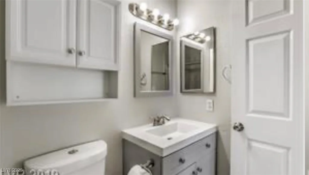 390 Rosado Springs, Henderson, NV 89014
