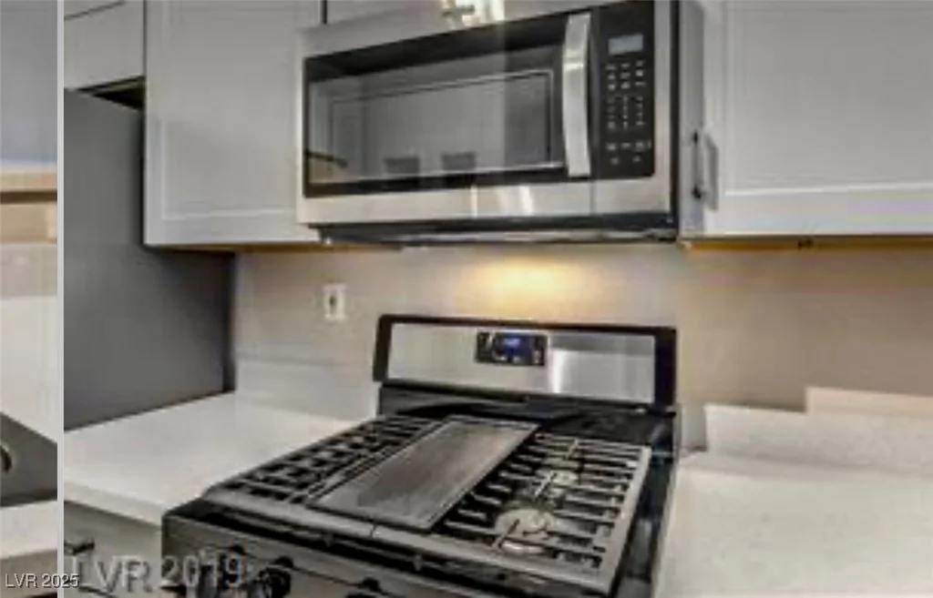390 Rosado Springs, Henderson, NV 89014