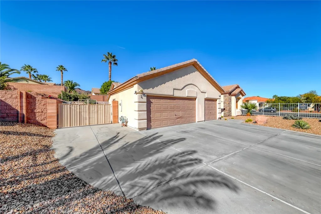 698 Magic Cove, Boulder City, NV 89005