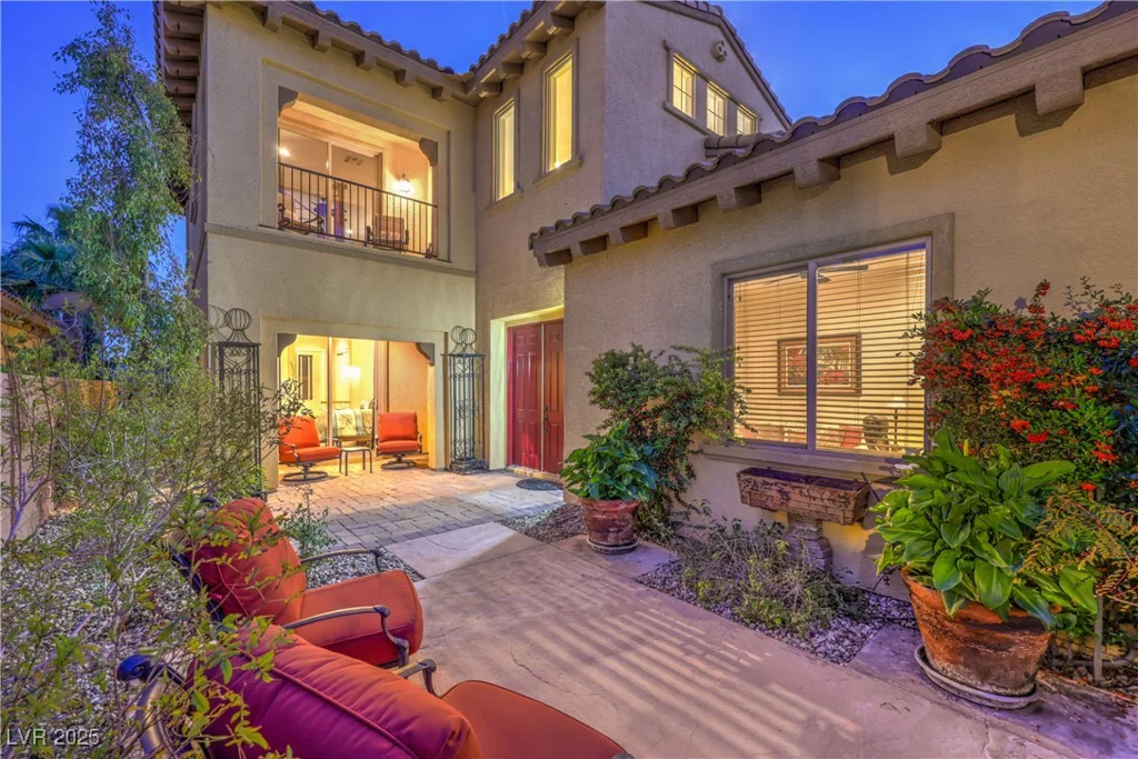 79 Rezzonico, Henderson, NV 89011
