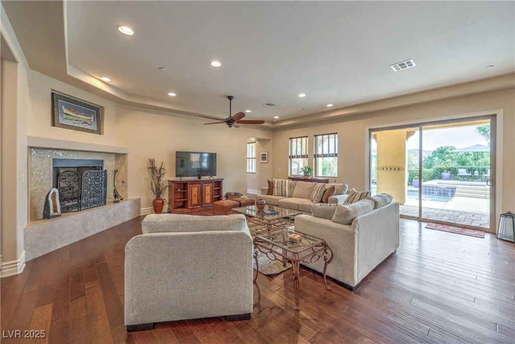 79 Rezzonico, Henderson, NV 89011