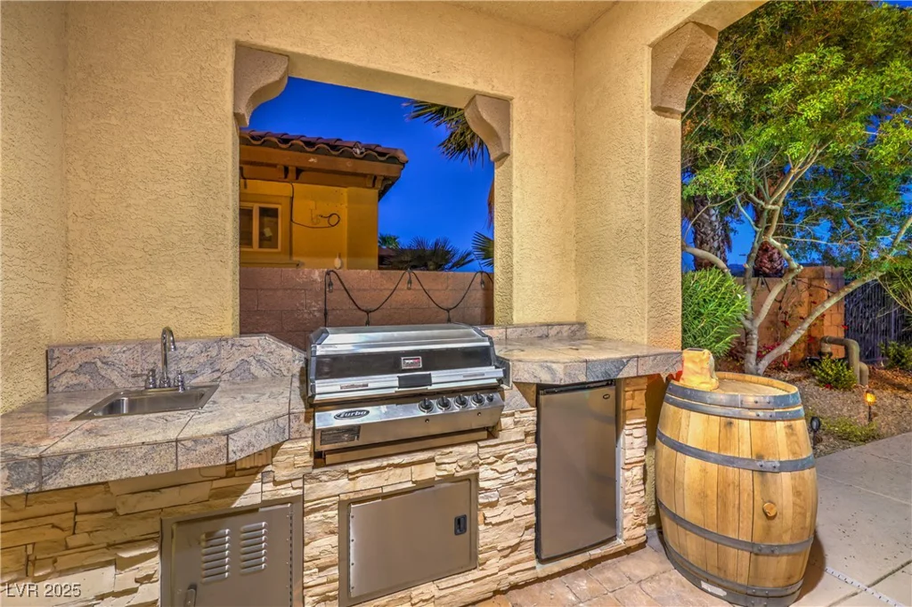 79 Rezzonico, Henderson, NV 89011