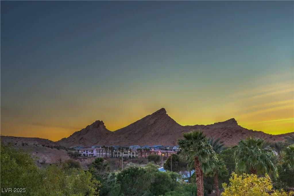 79 Rezzonico, Henderson, NV 89011