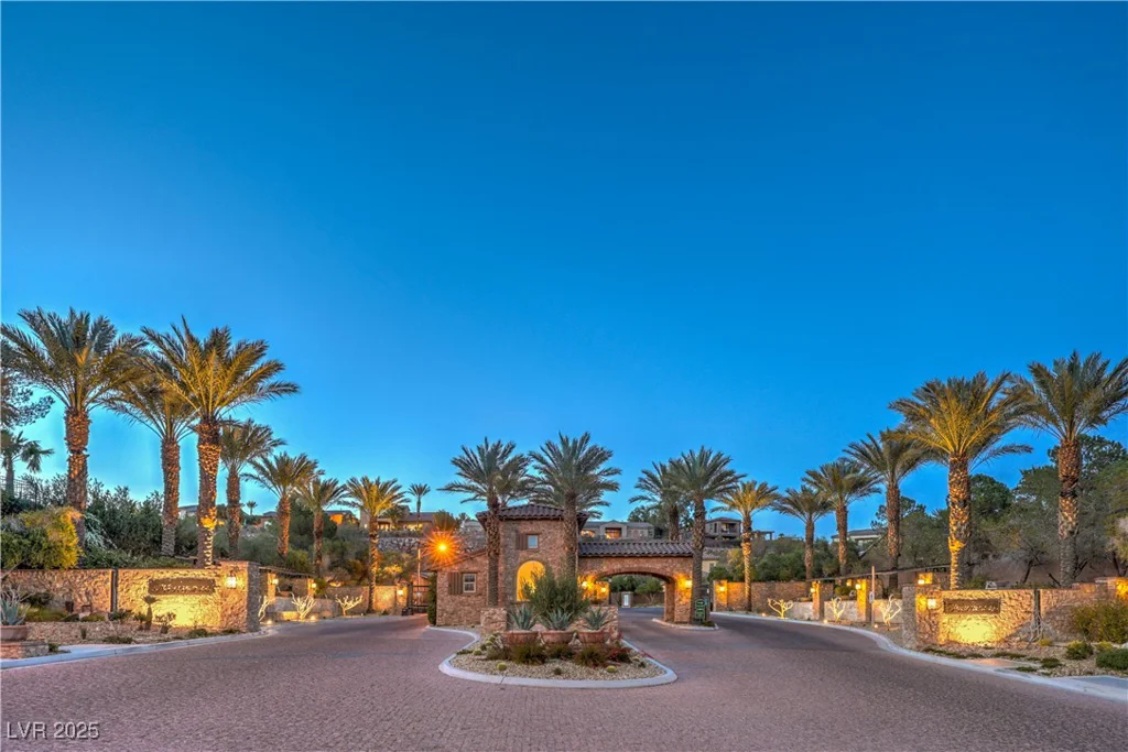 79 Rezzonico, Henderson, NV 89011