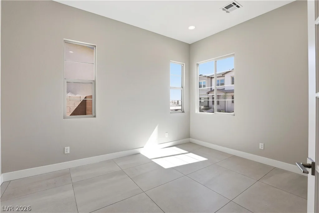 97 Vernalis, Las Vegas, NV 89138