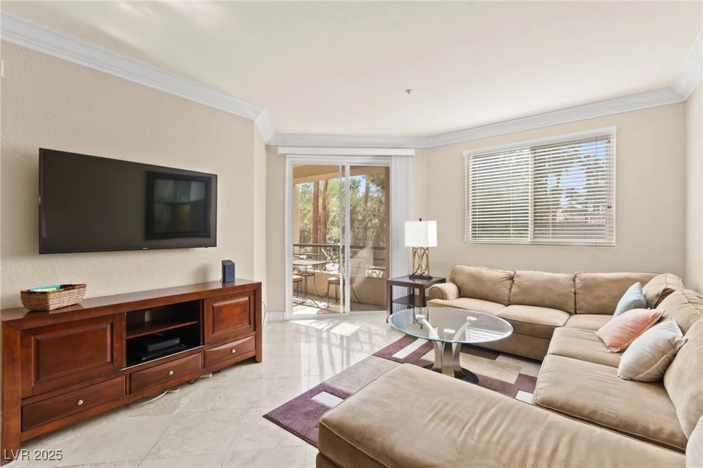 220 Flamingo, Las Vegas, NV 89169