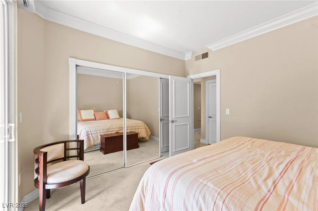 220 Flamingo, Las Vegas, NV 89169