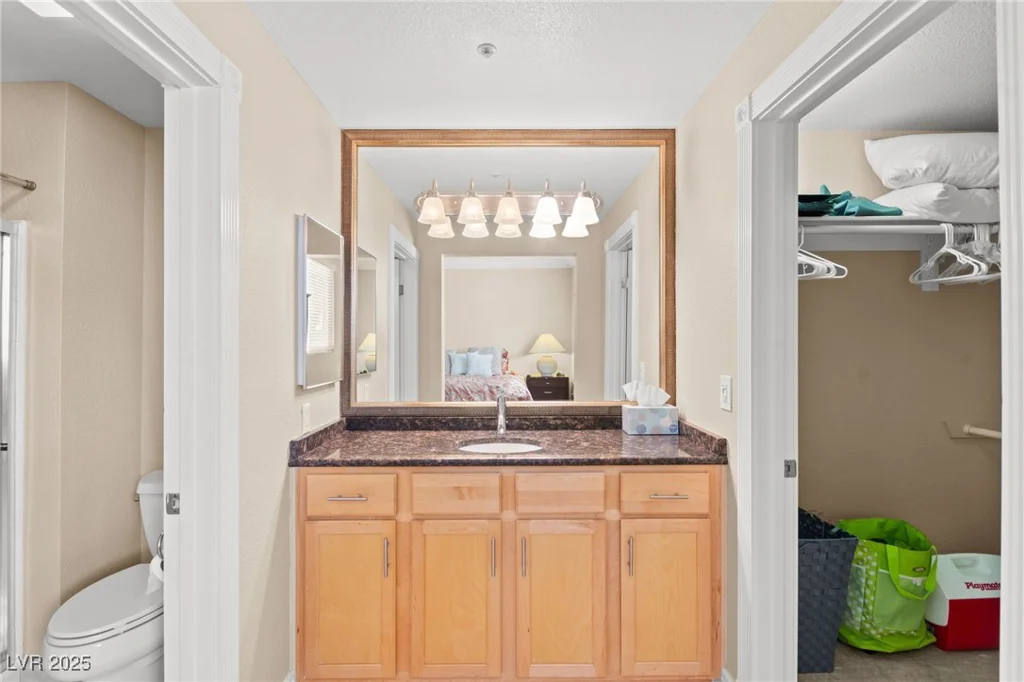 220 Flamingo, Las Vegas, NV 89169