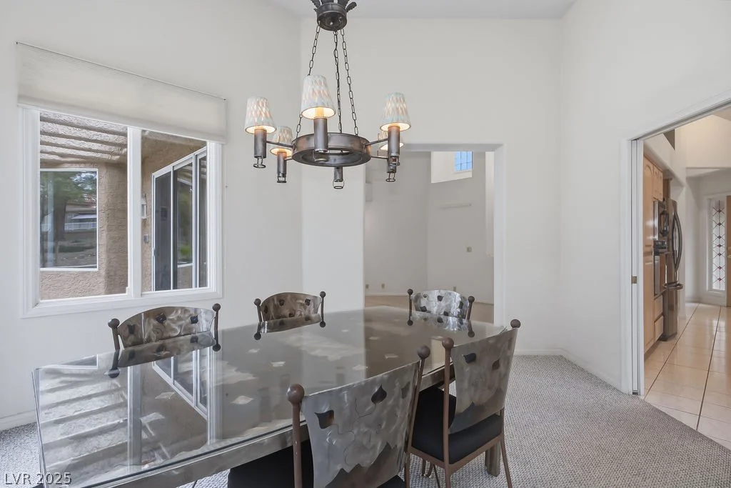 8236 Round Hills, Las Vegas, NV 89113