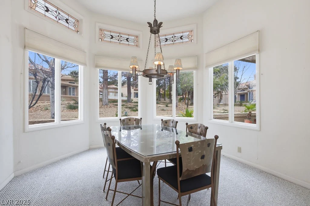 8236 Round Hills, Las Vegas, NV 89113