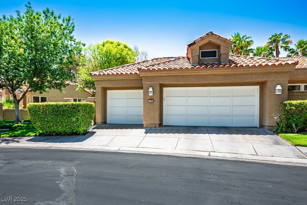 8236 Round Hills, Las Vegas, NV 89113