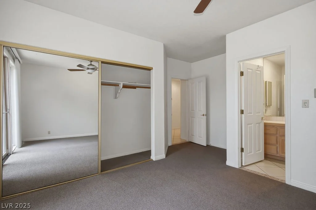 8236 Round Hills, Las Vegas, NV 89113