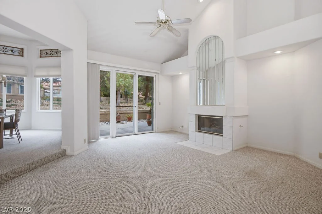 8236 Round Hills, Las Vegas, NV 89113