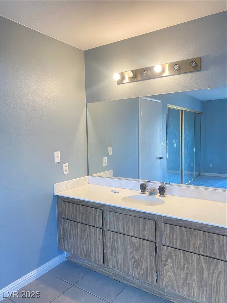 3837 Kellogg, Las Vegas, NV 89115